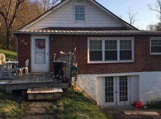 379 Robinson Ridge Rd, Swords Creek, VA 24649