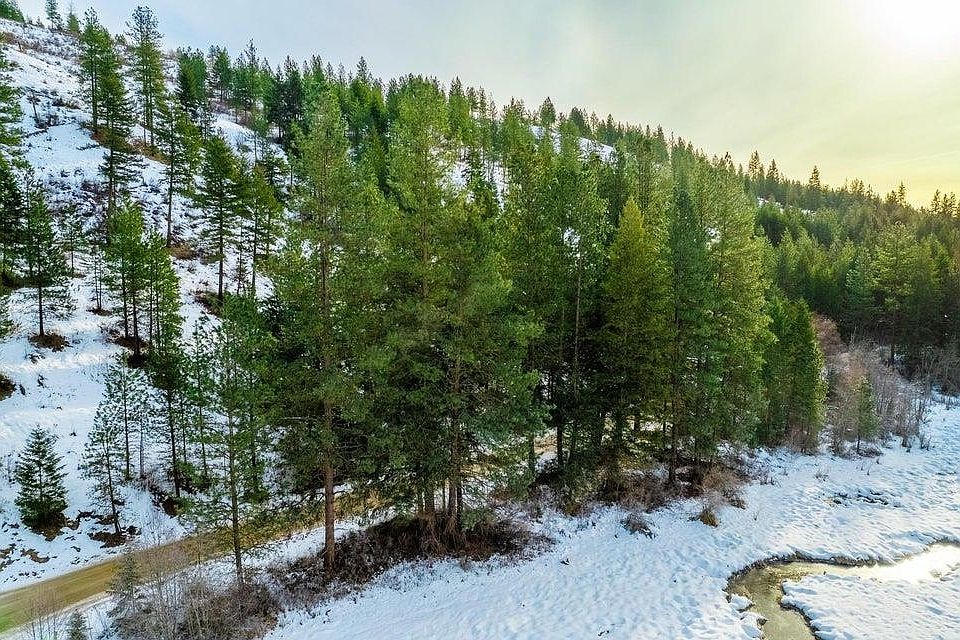 1st image of 25XX Hall Creek Rd