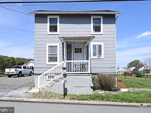 117 N Church St, Bally, PA 19503