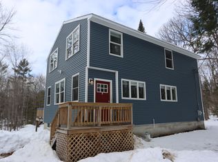 2 Shore Rd, Raymond, ME 04071