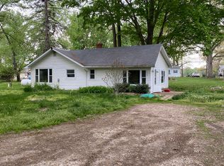 4022 N Pleasant Rd, Hillsdale, MI 49242