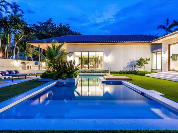 864 NE 84th St, Miami, FL 33138
