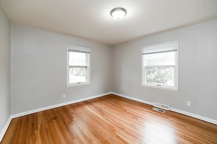 4511 S Willis Ave — Photo 9