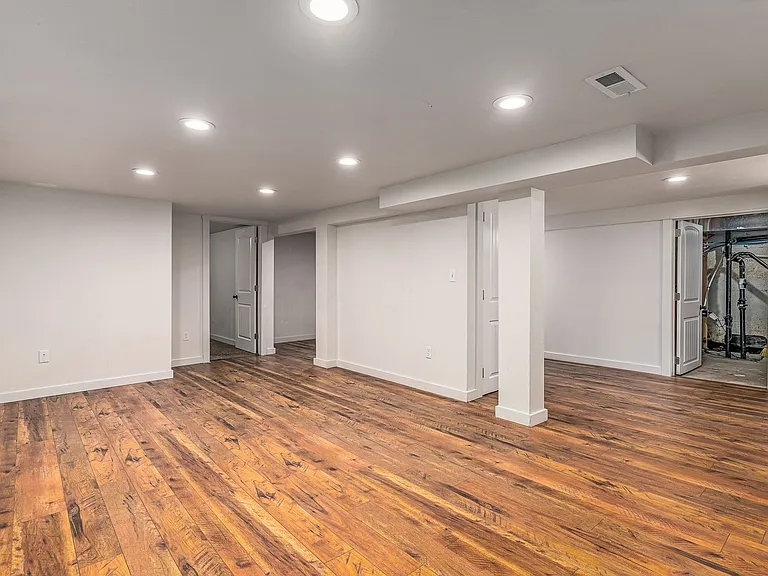 2227 S Grand Blvd — Photo 10