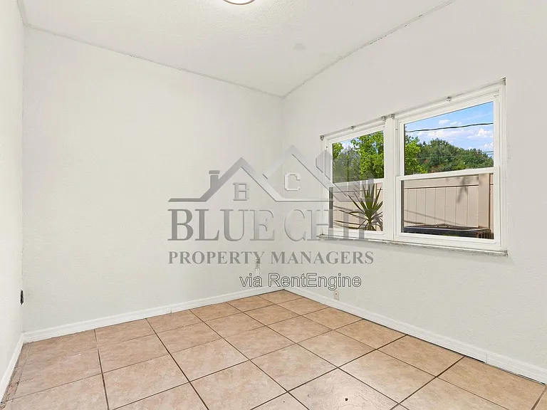 6714 Nina Rosa Dr — Photo 34