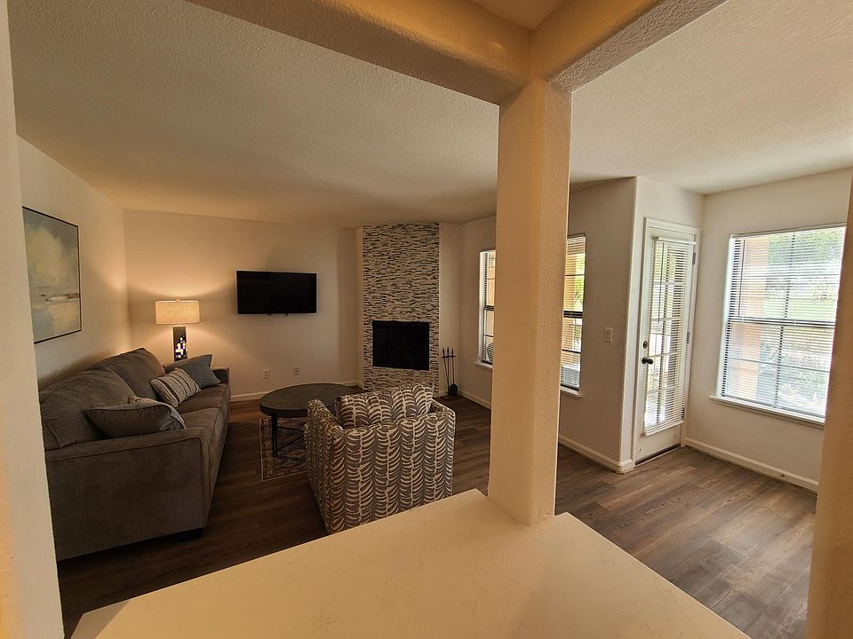 1st image of 6651 N Campbell Ave APT 122