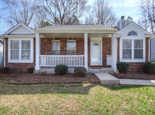 923 Glenfiddich Dr, Charlotte, NC 28215