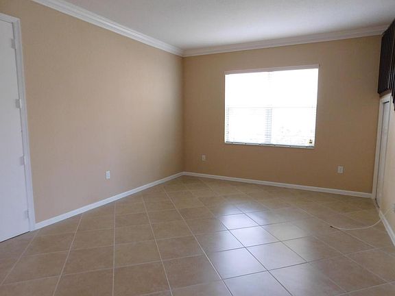 4th image of 7679 Corkwood Ave