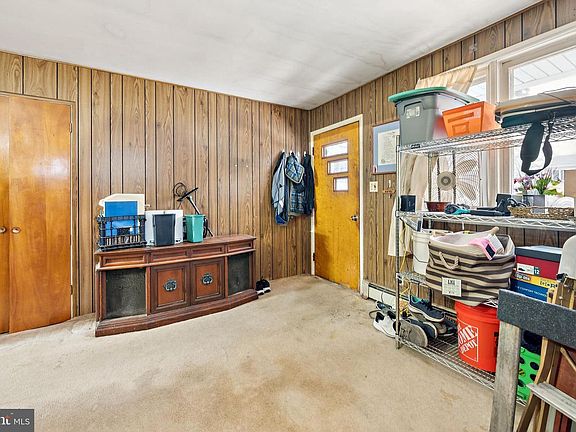 5th image of 520 W Virginia Rd