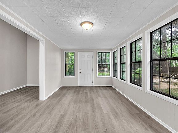 5th image of 1793 Hayden Rd
