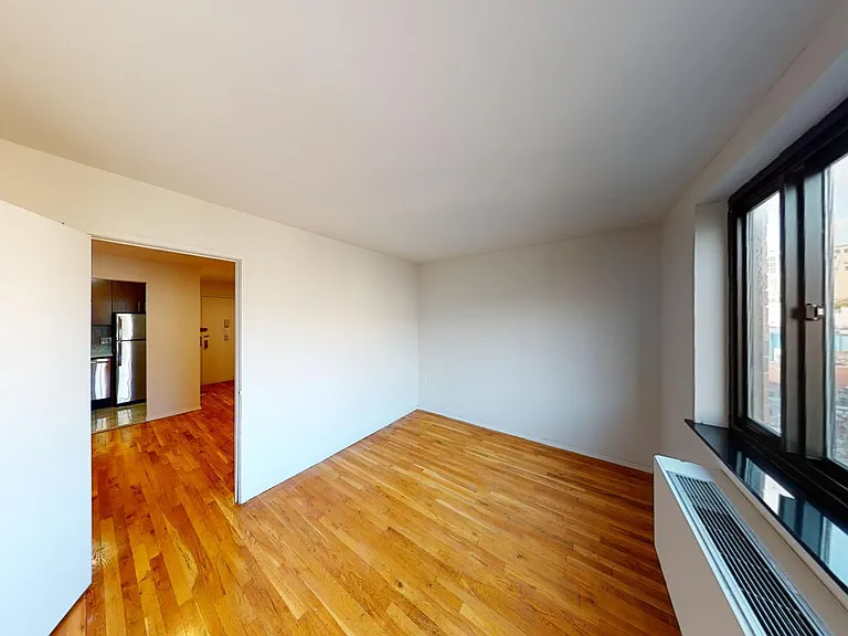 284 Mott St #4E — Photo 8