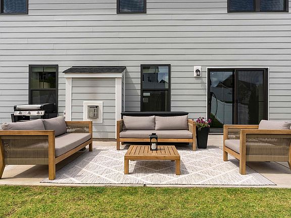 4th image of 205 Skylyn Rdg