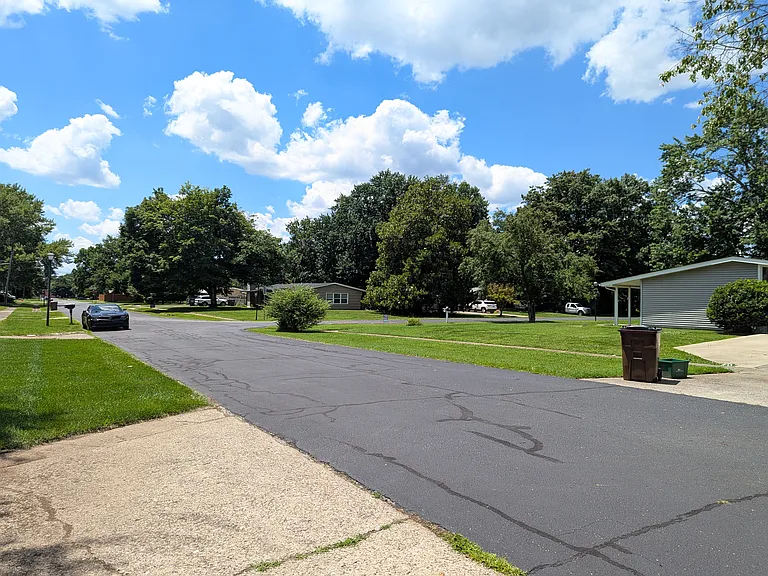 1701 Brentmoor Ln — Photo 29