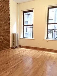 Rented by Warren T Real Estate Corp.