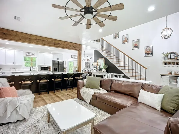 8975 Reid Packing House Rd, Hastings, FL 32145