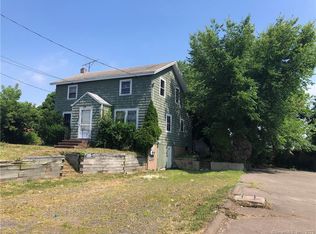 530 W Main St, Branford, CT 06405