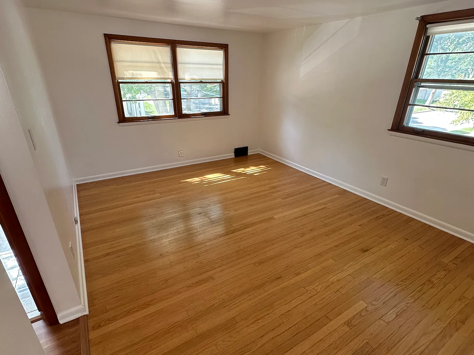 1 bed, 850 sqft, $1,250 — Photo 3