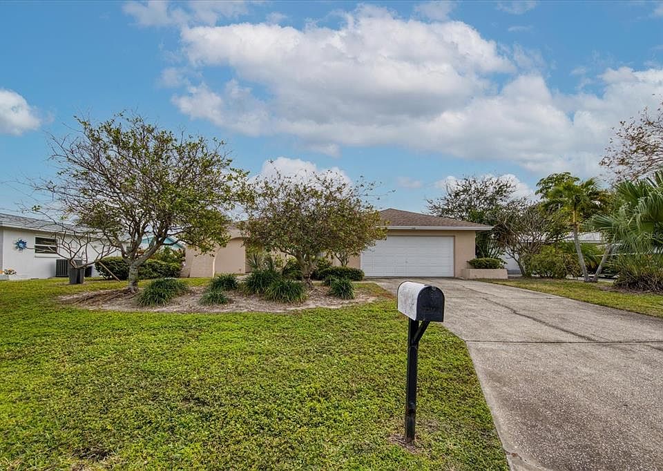 1st image of 755 Capri Blvd