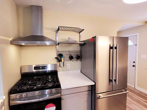 5th image of 3309 N 91st St