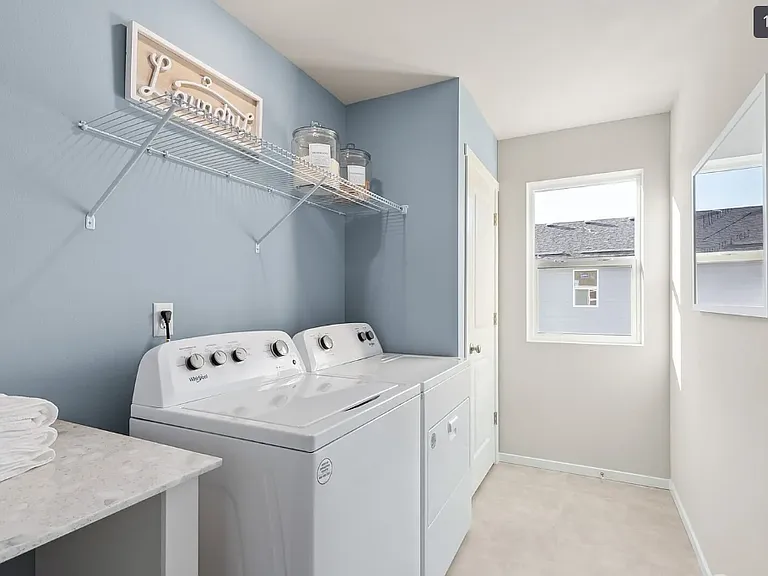 2217 Trailside Dr NE — Photo 8