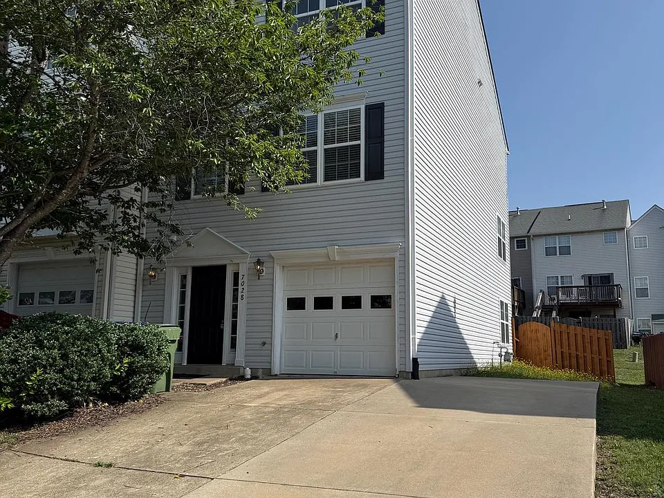 7028 Wytheville Cir
