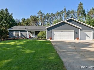 4290 W Trailside Woods Ct NE, Rockford, MI