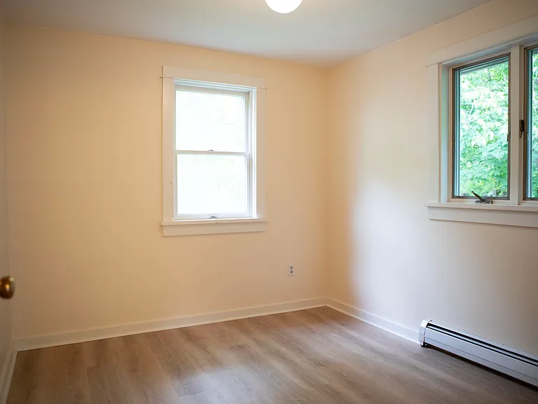 202 Floral Ave #B — Photo 12