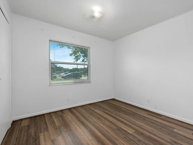 909 W Orange St #A — Photo 7