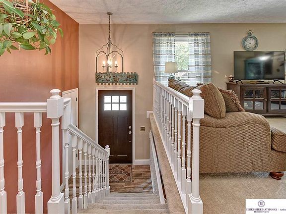 4th image of 2228 S 162nd Cir