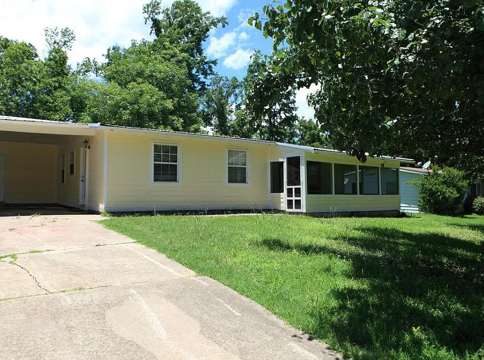 904 Kings Rd