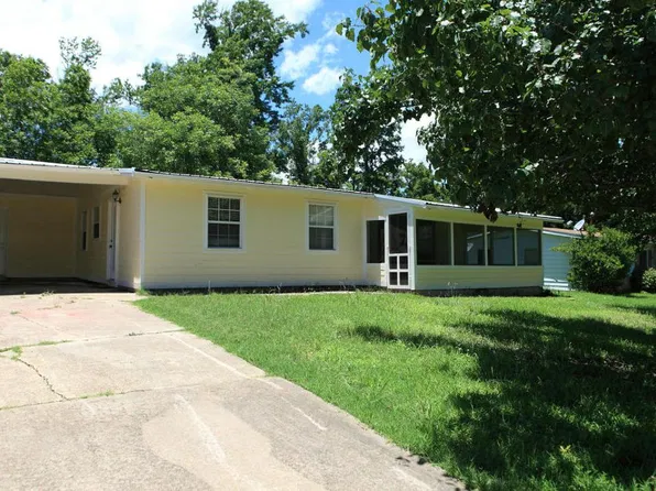 904 Kings Rd, Leesville, LA 71446