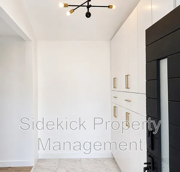 432 W Garfield Ave — Photo 3