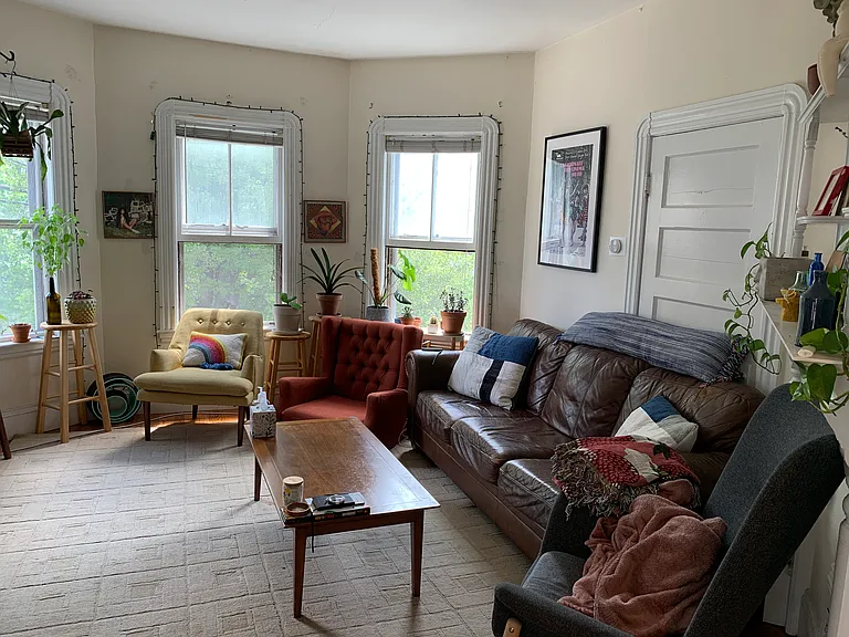 9 Waterhouse St #2 — Photo 2