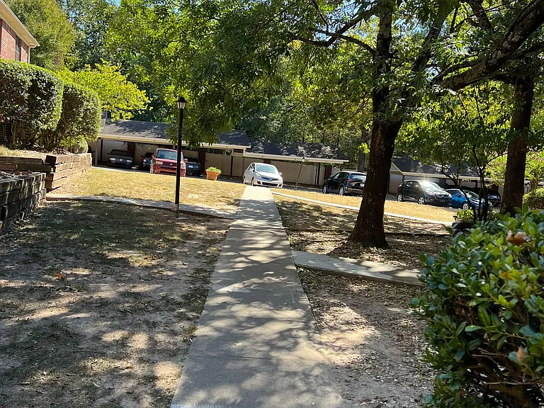 CM Properties of Fort Smith, LLC dba Oakwood Gardens — Photo 21