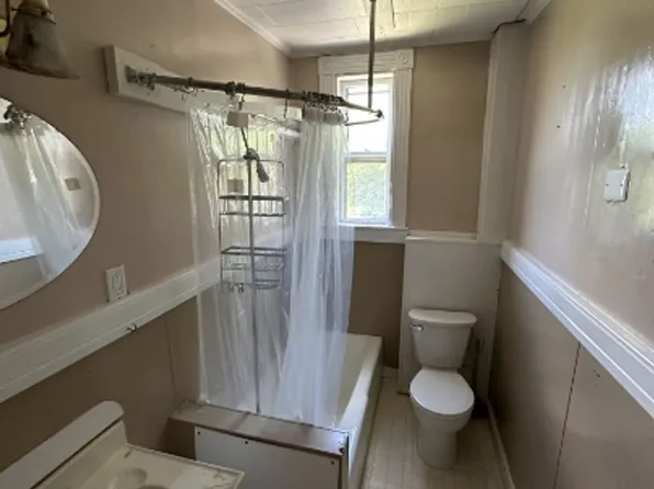 440 Main St, Old Town, ME 04468