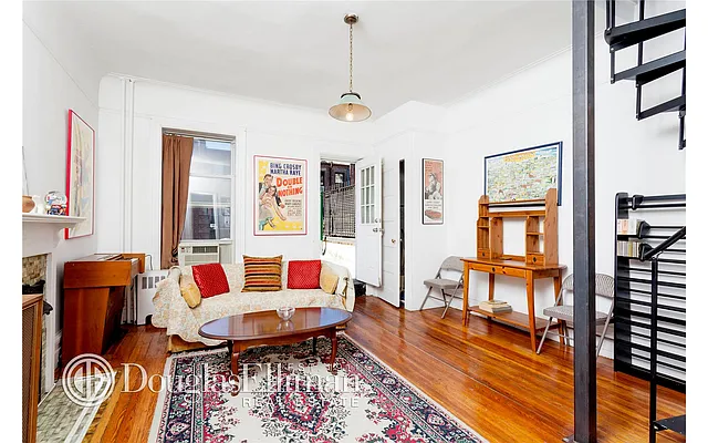 Sold by Douglas Elliman | media 18