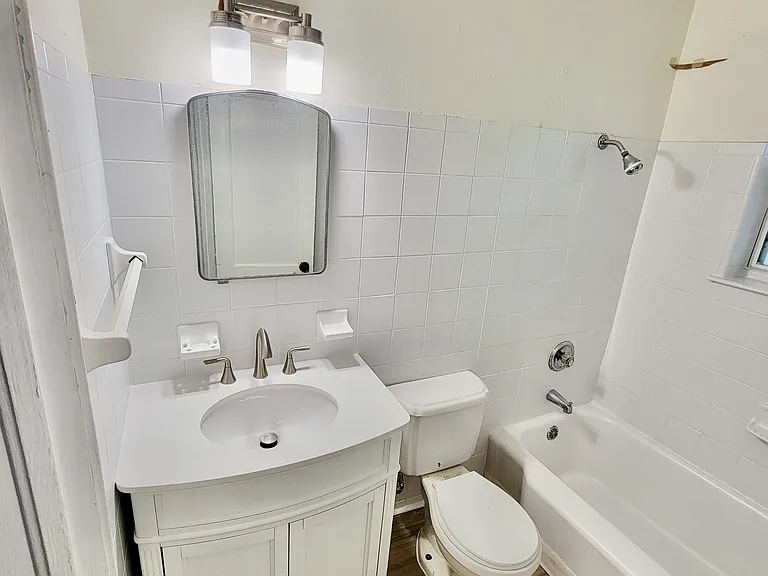 2114 Spring Park Rd — Photo 5