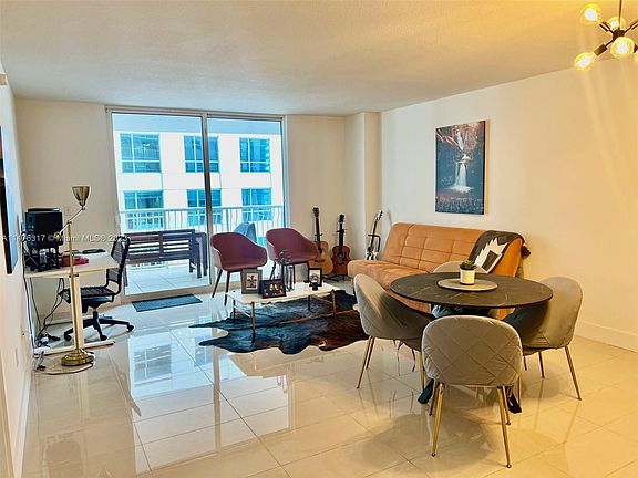 3rd image of 1200 Brickell Bay Dr APT 2008