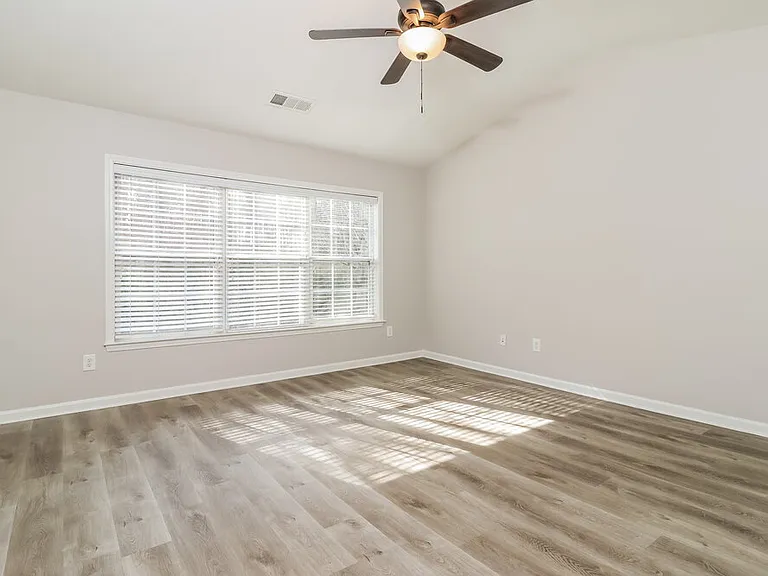 6285 Whirlaway Dr — Photo 10