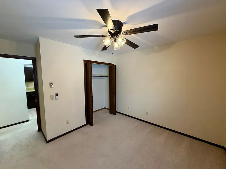 1600 Sawyer Dr — Photo 12