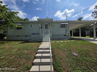 107 W Pawley Rd, Oak Ridge, TN 37830