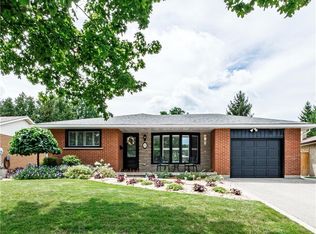 8 Cedarland Dr, Brantford, ON N3R6G6