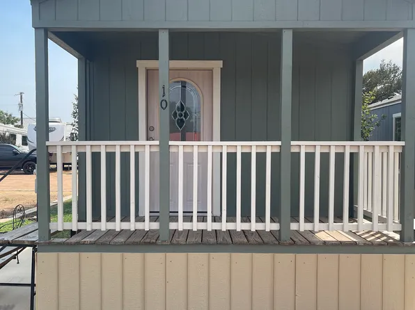 1015 Davis St, Kingsland, TX