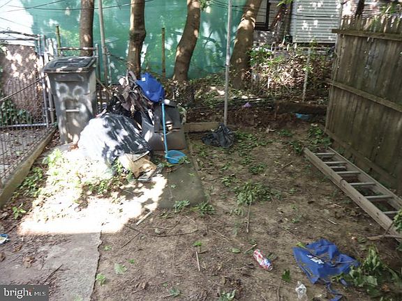 4th image of 2043 Granite St