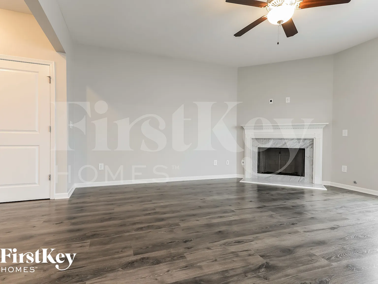 4 bed, 2.5 bath, 2099 sqft, $2,275 — Photo 3