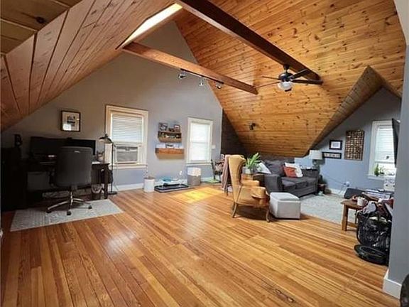 5th image of 118 Wentworth Ave Floor 3