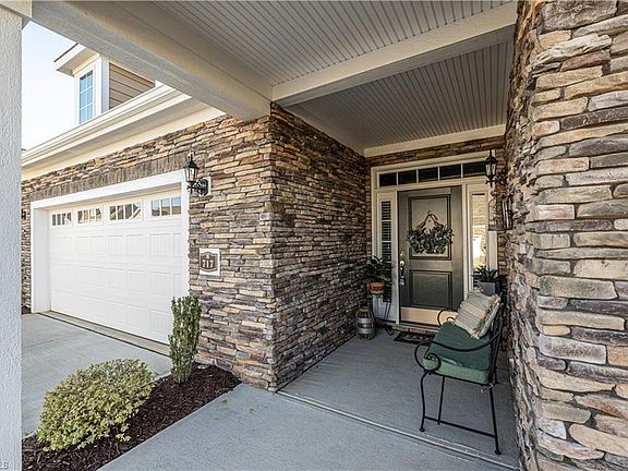 4th image of 717 Ashley Woods Dr