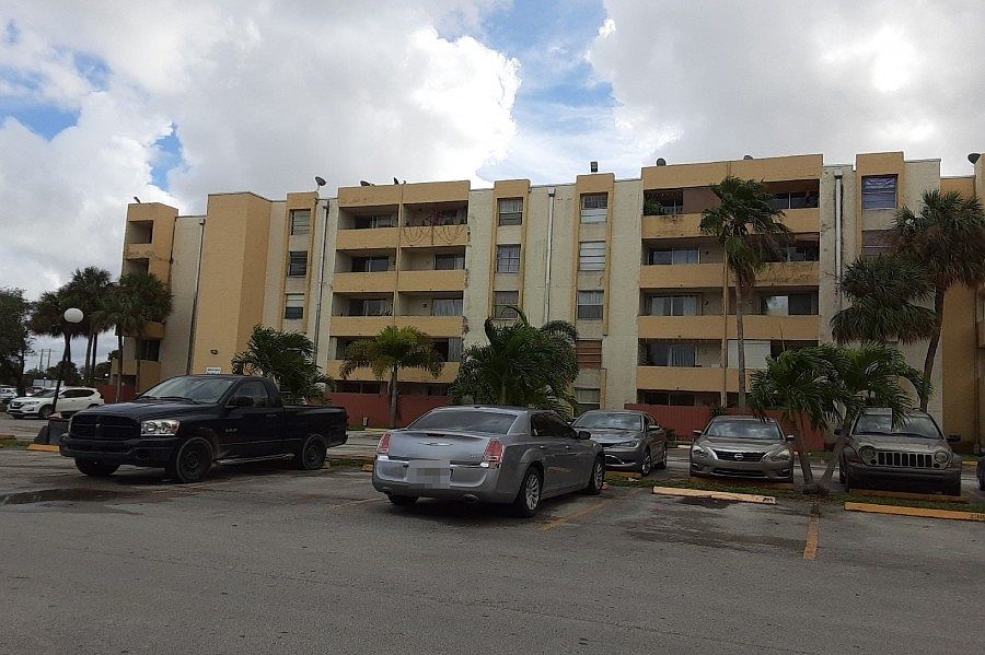 2nd image of 10000 NW 80th Ct APT 2253