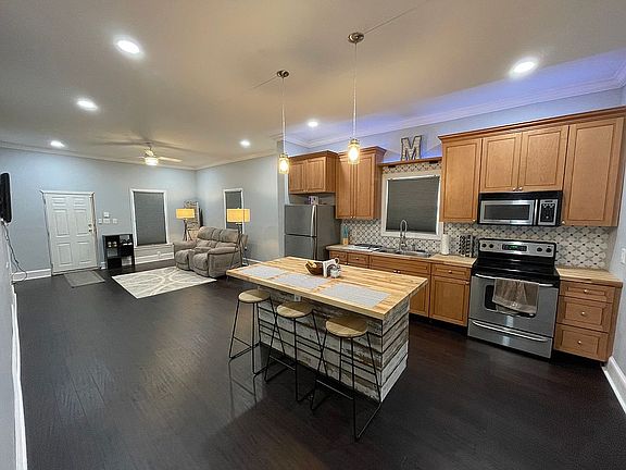 Living Room Photo #1