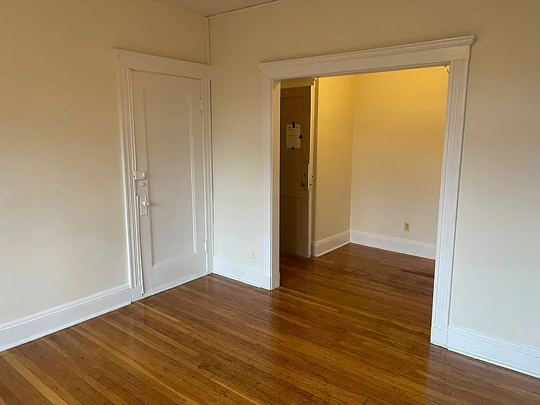 133 N Washington St #35 — Photo 7
